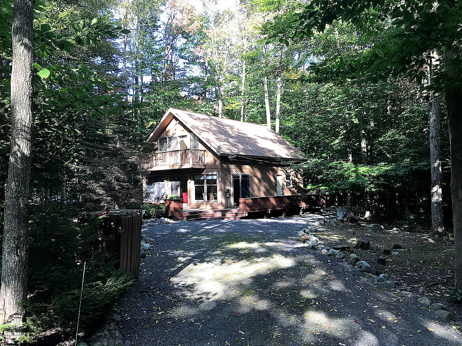 218 Rhodora Ln photo 1