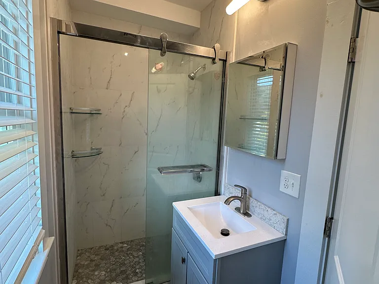 517 Washington St #2 — Photo 7