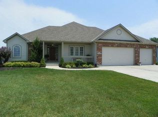16113 Kentucky View Dr, Belton, MO 64012