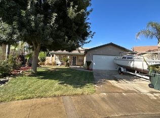 930 Cielo Dr, Hanford, CA 93230