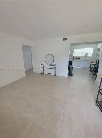 1052 SW 79th Ave — Photo 12