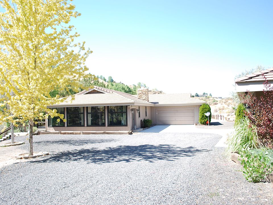 *****  (208)  543-9236  ****