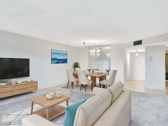 5th image of 4851 NW 21st Street #400