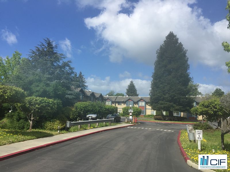1st image of 206 Vista Prieta Ct