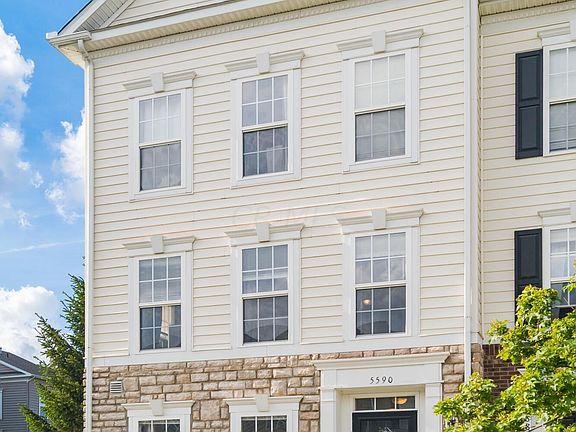 3rd image of 5590 Crystal Falls St #65