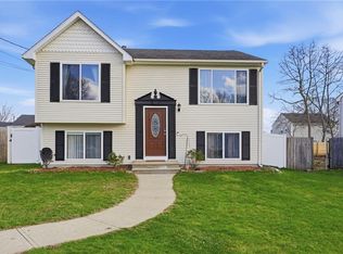 34 Chestnut St, Cumberland, RI 02864