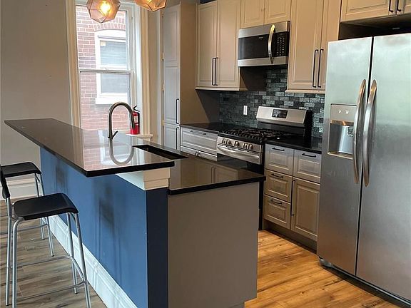 4th image of 3512 Humphrey St #2F