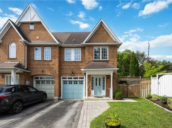 137 Stokely Cres, Whitby, ON L1N 9S9