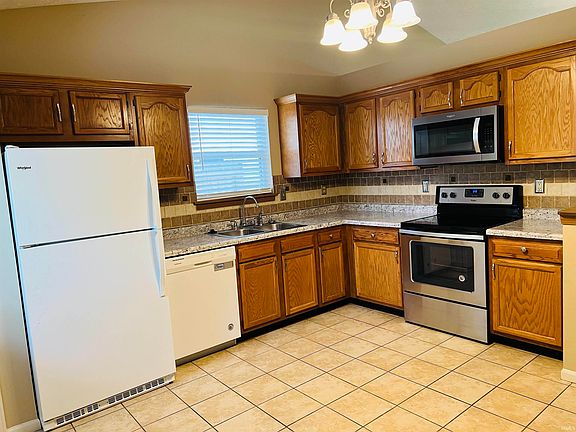 5th image of 2209 Southaven Blvd