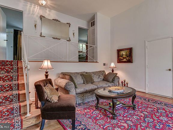 5th image of 9241 E Parkhill Dr