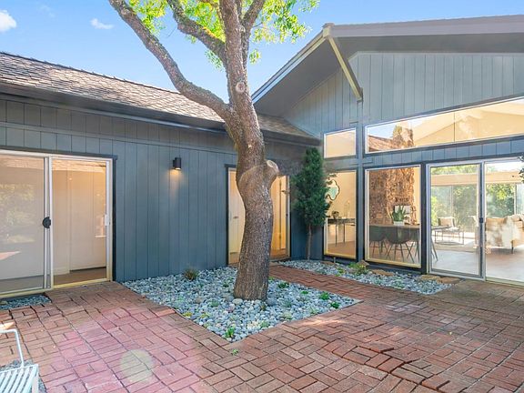 4th image of 131 Cottini Way