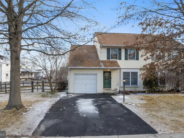 2000 Clover Mill Rd, Quakertown, PA 18951