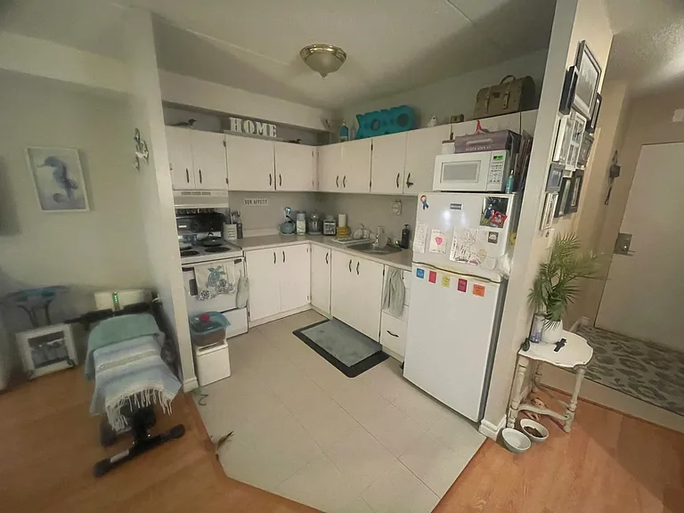 149 Mississauga Ave — Photo 10