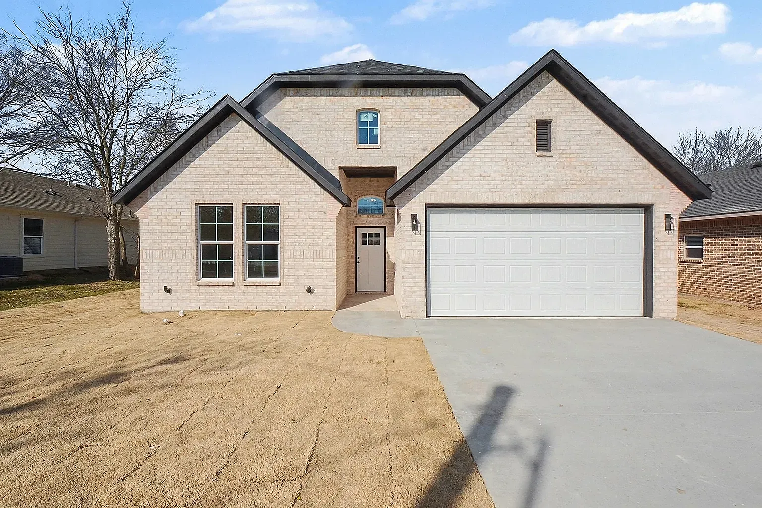 3 bed, 1528 sqft, $2,200 — Photo 1