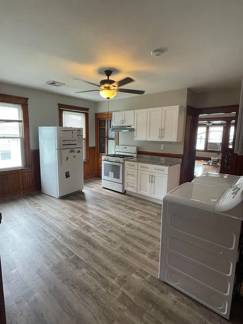 151 Ingleside Ave — Photo 1