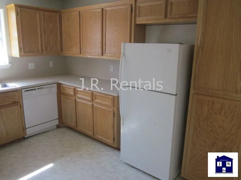 1906 Flagstaff Dr — Photo 70