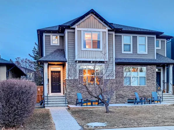 2636 W 31st St SW, Calgary, AB T3E 2N7