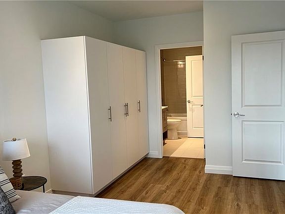 3rd image of 525 New Dundee Rd #413