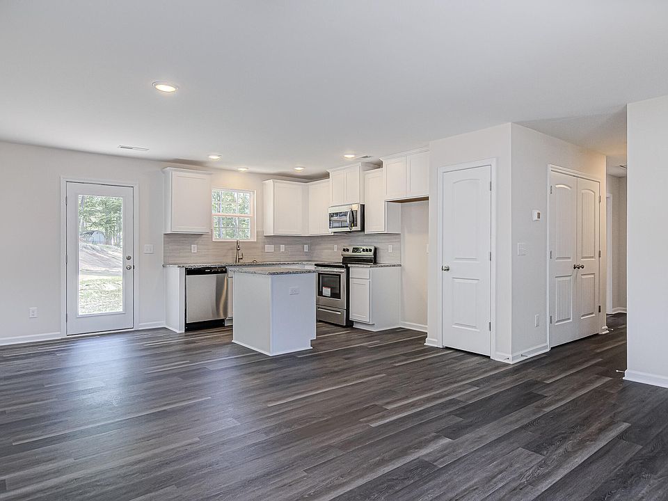 2nd image of 6717 Hardwick Ln #1