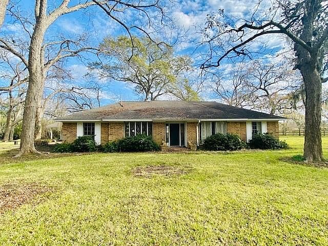 1st image of 6115 Old Oak Cir