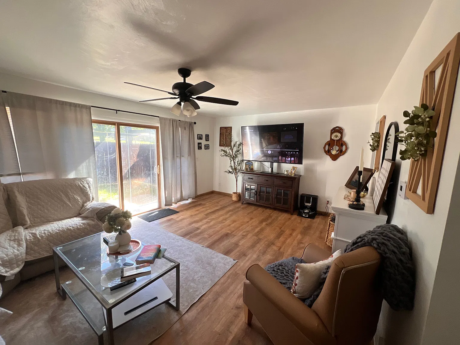 2 bed, 1.5 bath, 1100 sqft, $1,150 — Photo 4