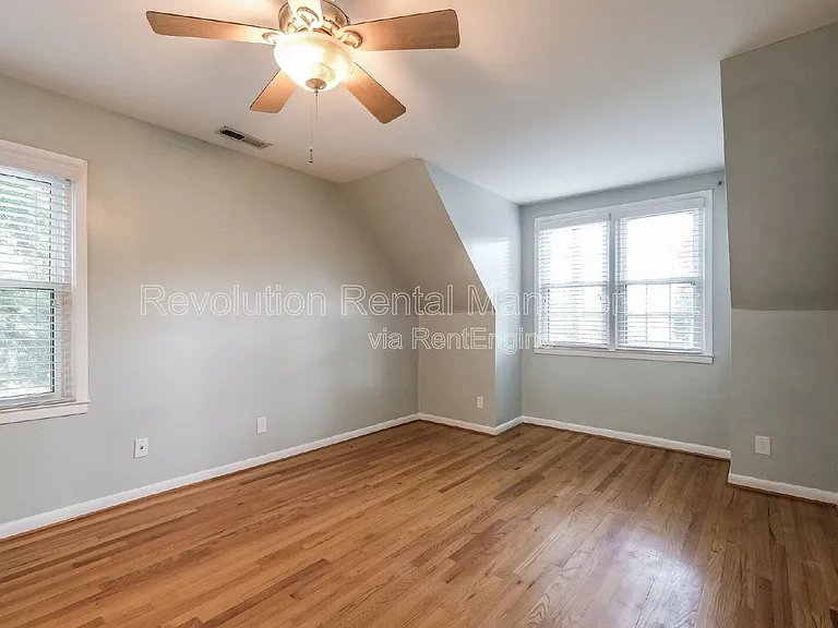 3288 Regalwoods Dr — Photo 11