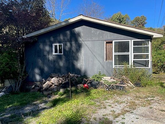 3rd image of 221 Sherrill Rd