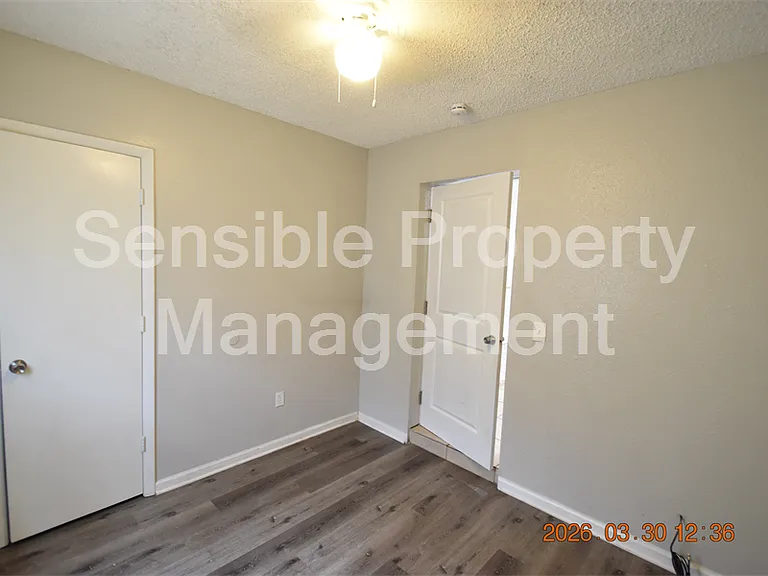 2014 E Linebaugh Ave — Photo 18