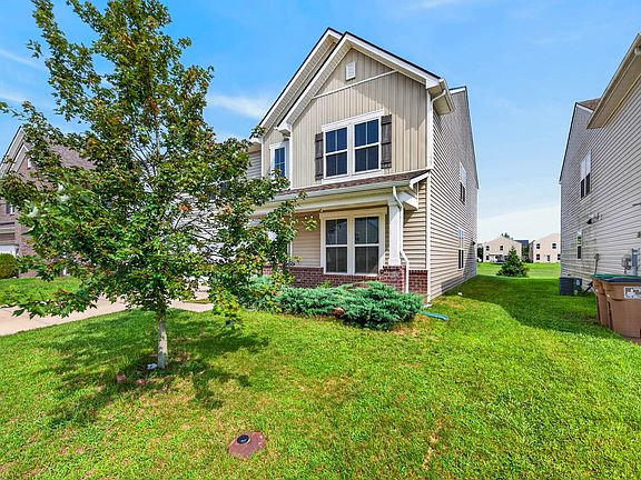 3rd image of 2462 Creekland Dr
