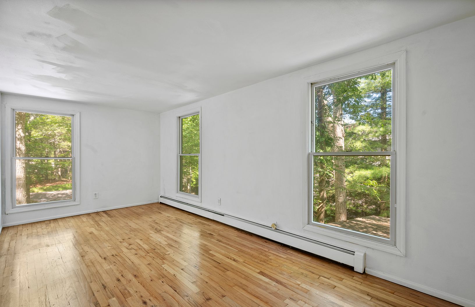  Bright open bedrooms