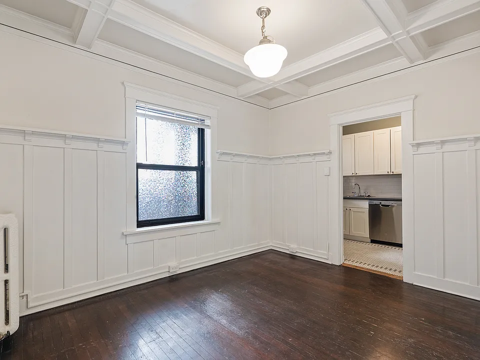 308 Bell St #35