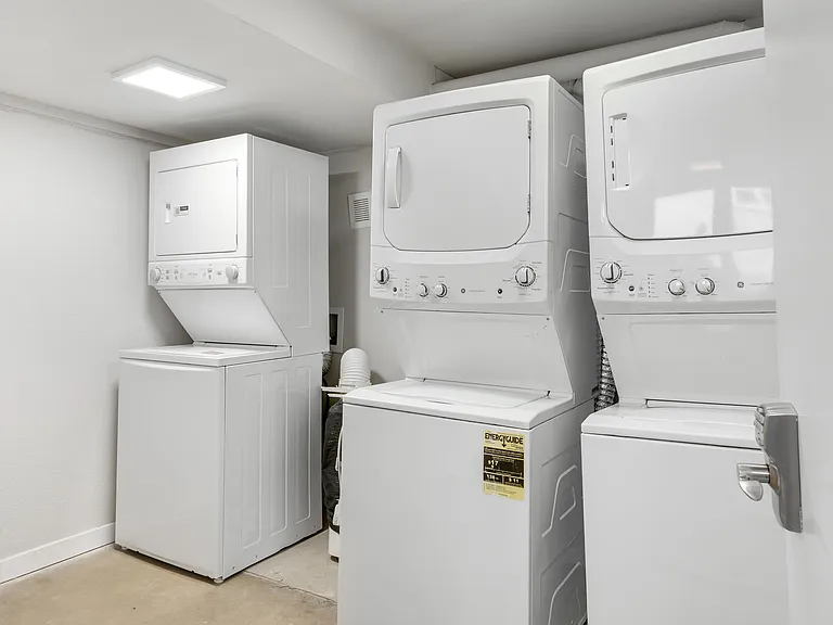 2455 S Gaylord St #3 — Photo 15