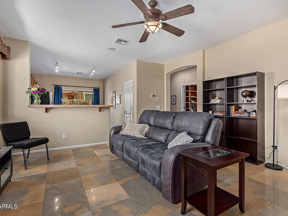 3rd image of 3827 E PALMER Street