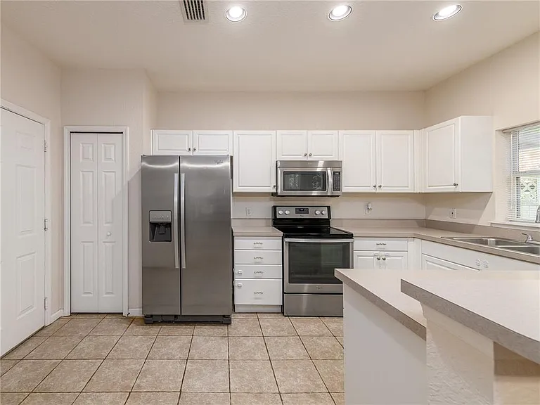 16322 Parkstone Palms Ct — Photo 8