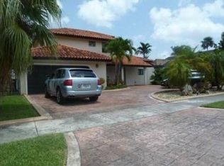 6821 SW 155th Ave, Miami, FL 33193