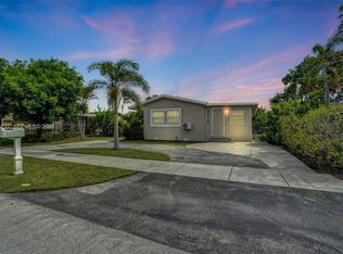 Golden Ridge Add, Fort Lauderdale, FL 33311