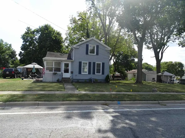 118 E Beecher St, Adrian, MI 49221