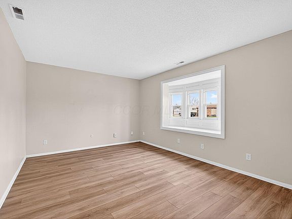 5th image of 5882 Starcrest Dr