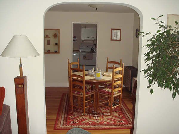 2nd image of 33-35 Henderson Ter #33F
