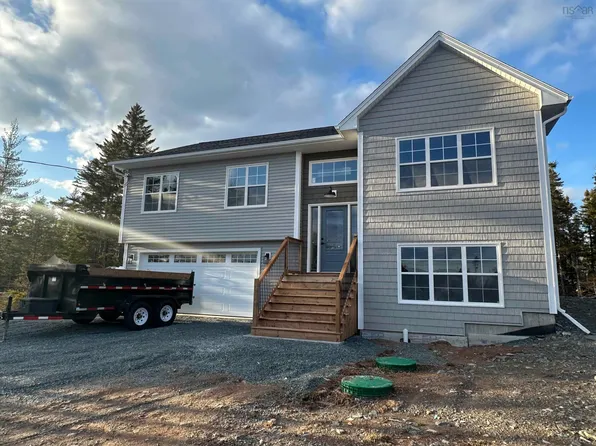 682 Celebration Dr #744, Fall River, NS B2T 1S3