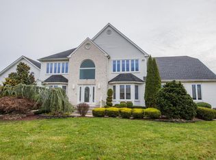 3 Lenape Trl, Freehold, NJ 07728