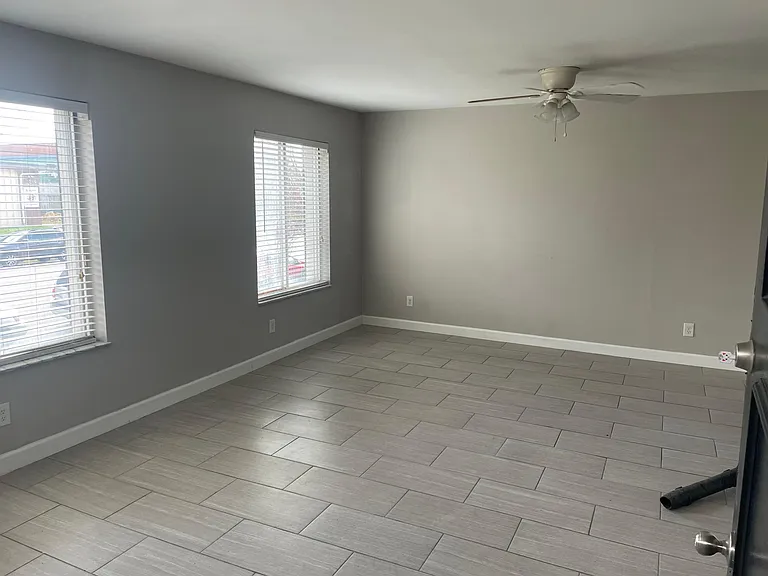 1434 6th Ave #8 — Photo 9