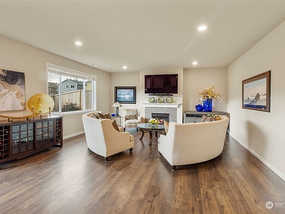 5th image of 10324 Driftwood Avenue