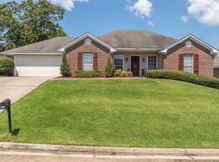 707 Lansdowne Ln, Ridgeland, MS 39157