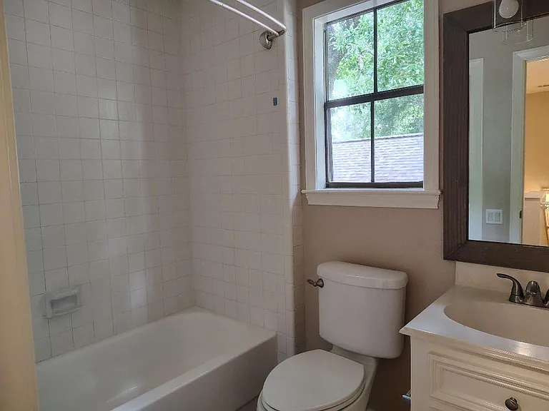 2823 Whitman Dr — Photo 29