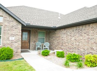 521 Lancaster Rd, Centerton, AR 72719