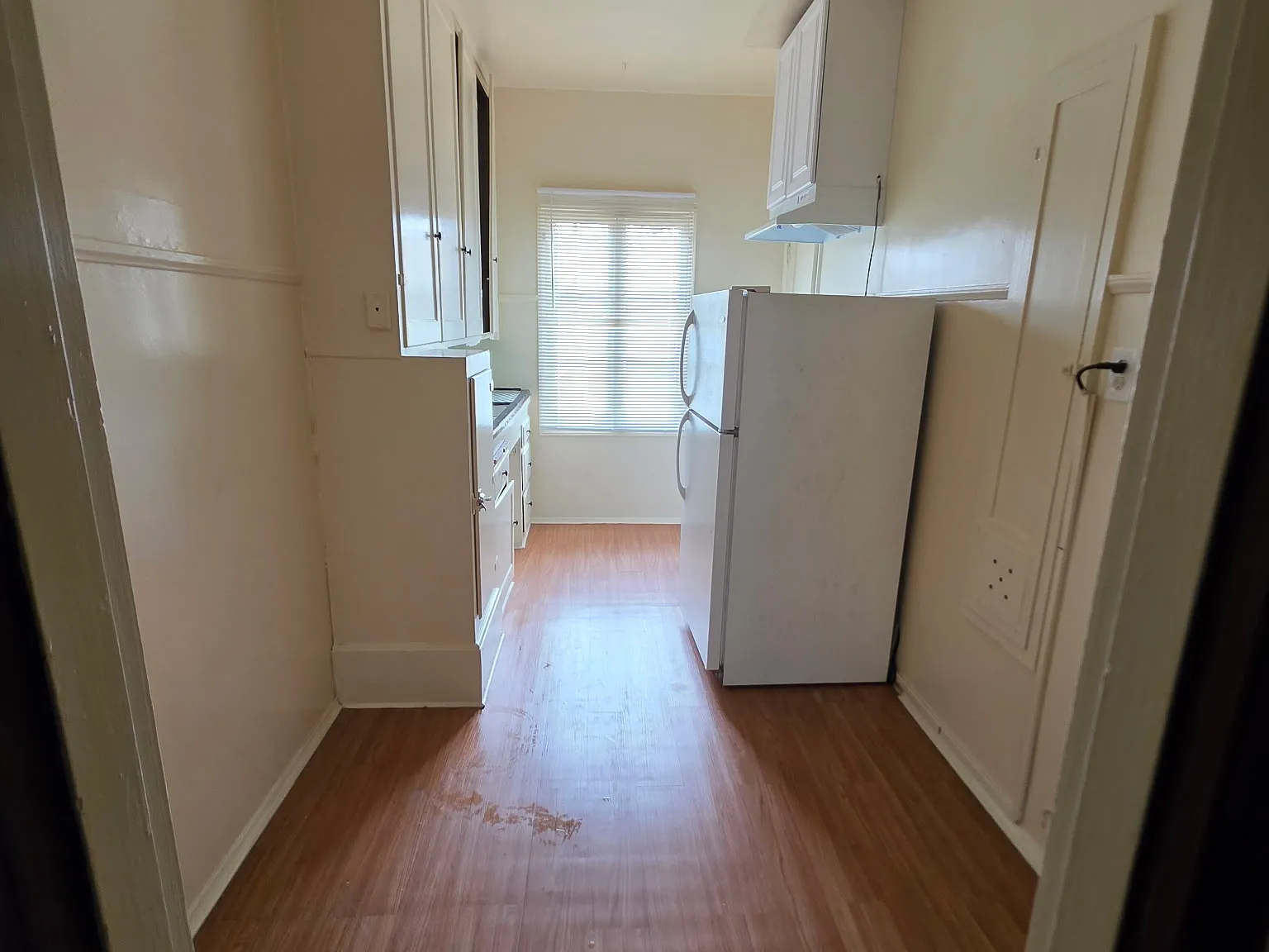 Studio, 350 sqft, $1,650 — Photo 4