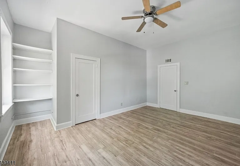 107 Macarthur Ave #4B — Photo 3