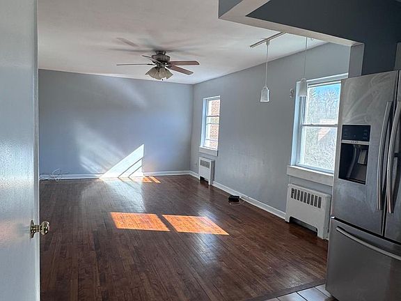 3rd image of 330 S Broadway #B-12