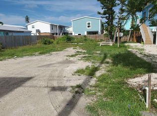 1040 82nd St, Marathon, FL 33050